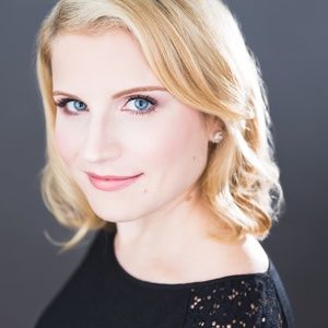 Meet your Posher, Colleen renee